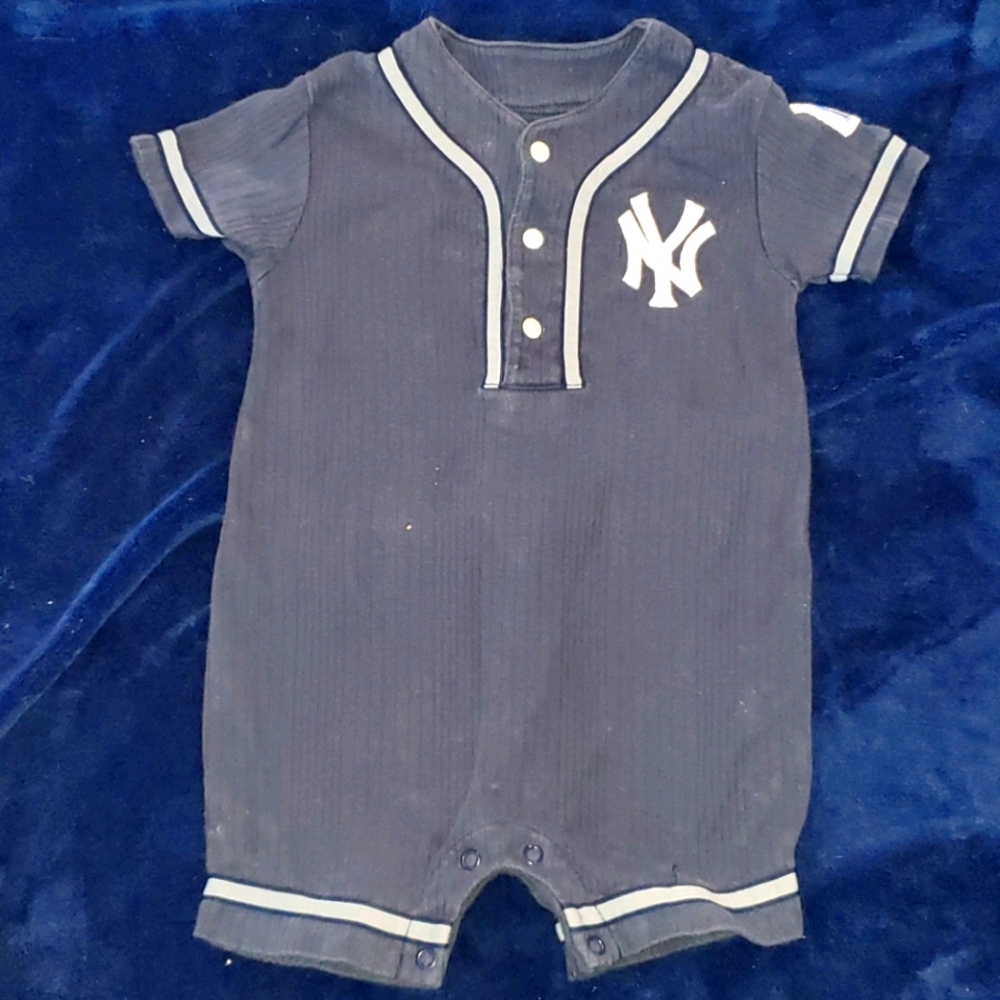 Toddler Boys Yankees One-piecs